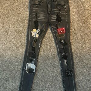 Stylish Black Distressed Women's Jeans